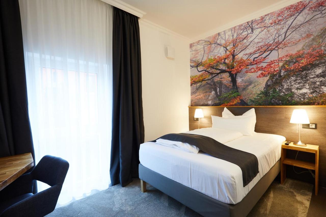 Hotel Garni Am Schloss Kottenheim Kültér fotó